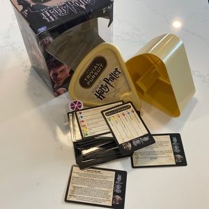 ❗2/$20❗World of Harry Potter Trivial Pursuit